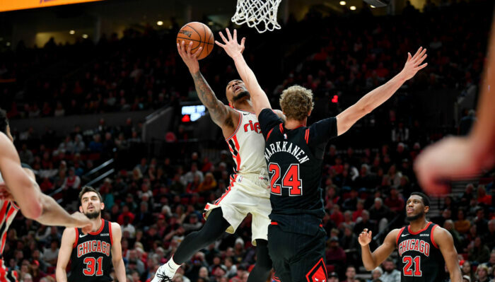 Damian Lillard face aux Bulls de Lauri Markkanen