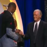 NBA – Ce qu’a donné Chris Bosh à Pat Riley au Hall of Fame