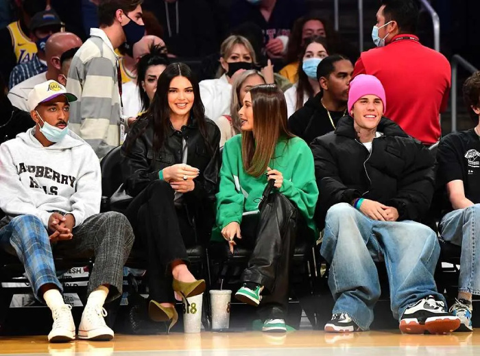 NBA Kendall jenner avec Justin Bieber au match des Suns