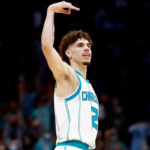 NBA – LaMelo Ball sort une perf vue seulement 7 fois dans l’histoire !