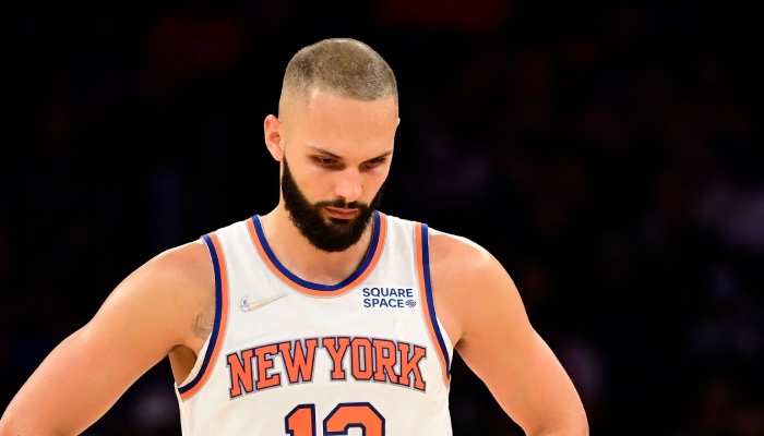 Le joueur français des New York Knicks, Evan Fournier, a été la cible d'un gros troll de la part d'un célèbre analyste NBA suite à son carton pour son premier match dans sa nouvelle franchise