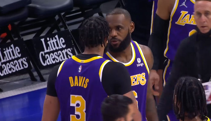 LeBron James et Anthony Davis en discussions