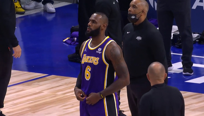 Ce qu'a fait LeBron James dans les couloirs après Pistons/Lakers NBA