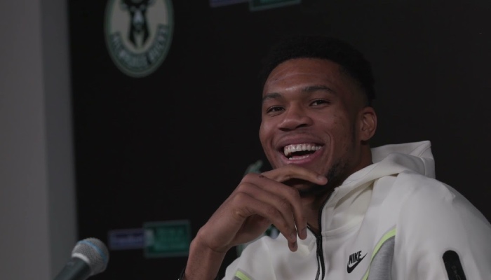 La superstar NBA des Milwaukee Bucks, Giannis Antetokounmpo, dépense son argent d'une bien drôle de manière depuis son arrivée dans la ligue