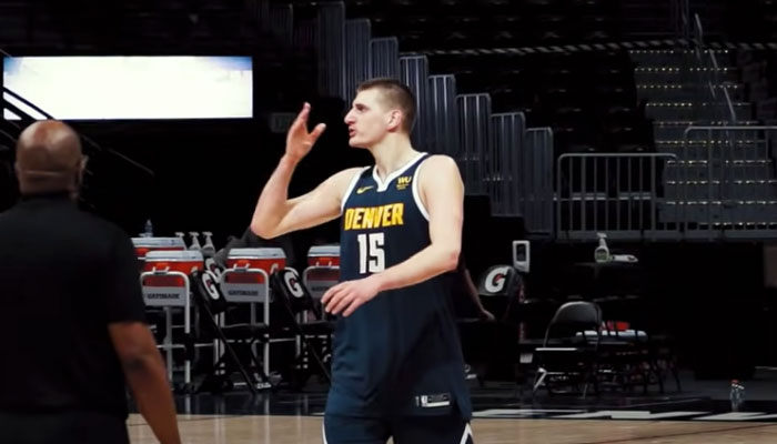 Nikola Jokic se moque ouvertement des fans du Heat !