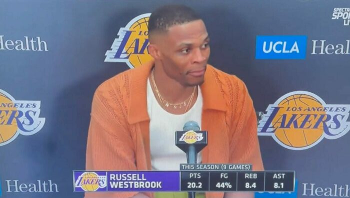 Russell Westbrook agacé par un journaliste