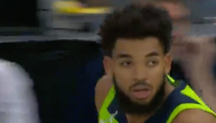 NBA Karl-Anthony Towns flingué par Joel Embiid