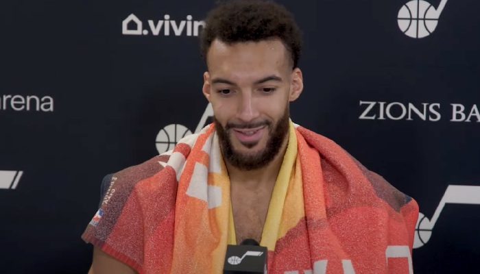 Rudy Gobert tout sourire après la victoire du Jazz