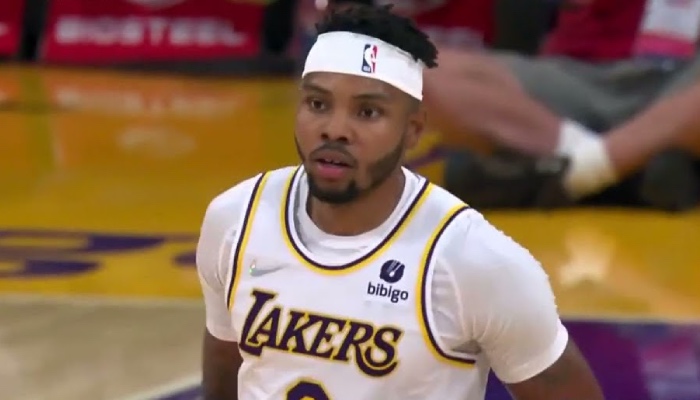 L'arrière NBA des Los Angeles Lakers, Kent Bazemore, lors d'un match face aux Memphis Grizzlies