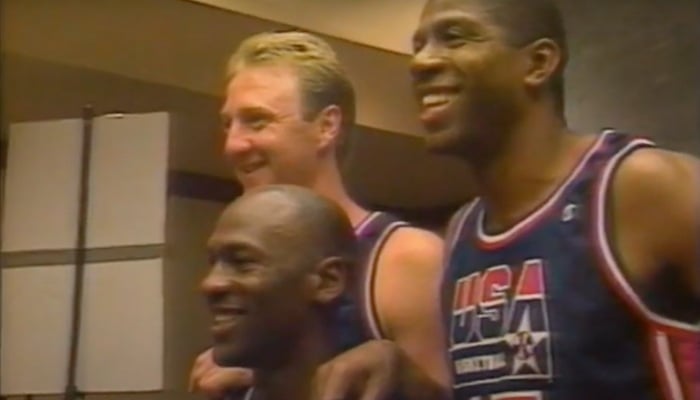 Les légendes NBA Michael Jordan, Larry Bird et Magic Johnson lors d'un shooting photo orchestré par Team USA avant les Jeux olympiques de 1992