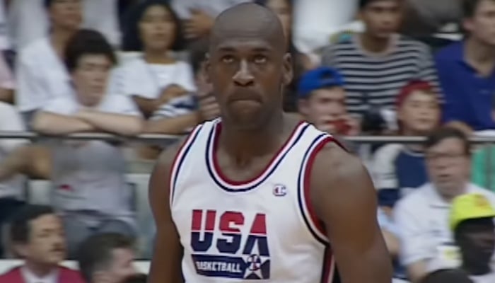La légende NBA des Chicago Bulls, Michael Jordan, ici sous les couleurs de Team USA lors des Jeux olympiques 1992