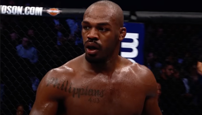 La star UFC des poids lourds, Jon Jones