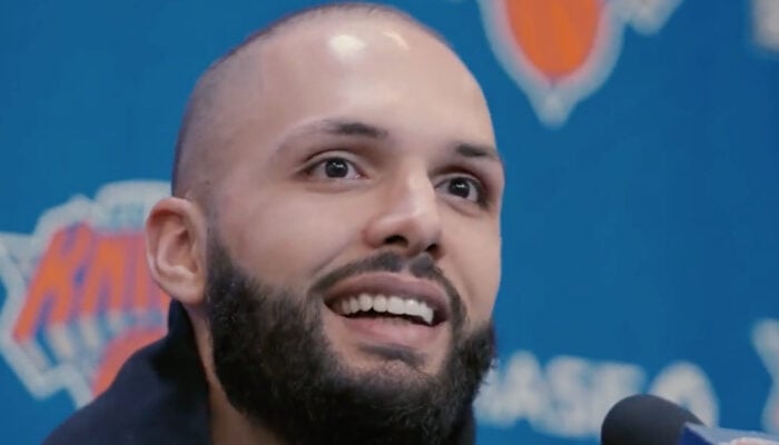 Le joueur français de NBA Evan Fournier en conférence de presse