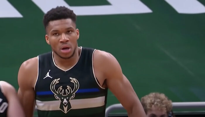 NBA Giannis impérial face aux Nets