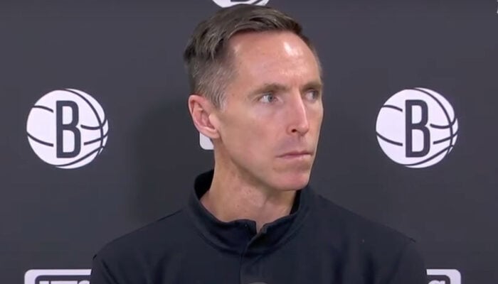 NBA Steve Nash avec les journalistes