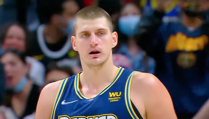 Le pivot star NBA des Denver Nuggets, Nikola Jokic