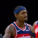 NBA – Woj balance une énorme bombe au sujet de Bradley Beal !