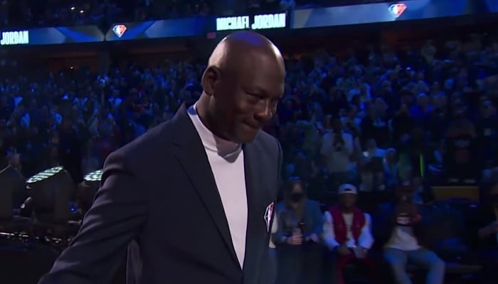 La légende NBA des Chicago Bulls, Michael Jordan, lors de son introduction en marge du All-Star Game 2022