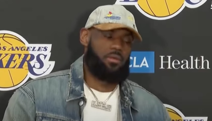 LeBron James dépité après une nouvelle défaite des Lakers