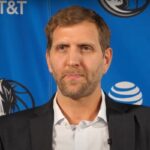 NBA – Dirk Nowitzki tacle 2 superstars de la ligue