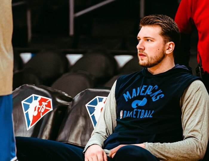 Luka Doncic sur le banc des Mavs