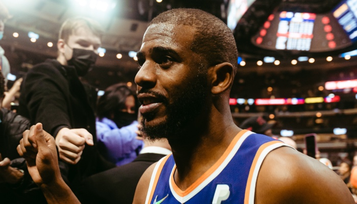 La superstar NBA des Phoenix Suns, Chris Paul, a instauré une règle assez dingue dans l'hôtel de son équipe durant ces playoffs