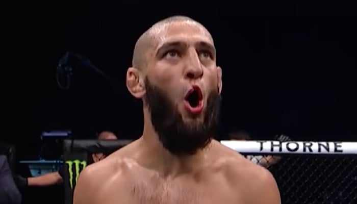 La nouvelle star de l'UFC, Khamzat Chimaev, fait le tour des réseaux sociaux ces dernières heures grâce à une photo tout bonnement effrayante