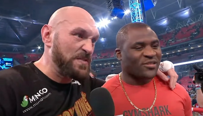Tyson Fury et Francis Ngannou dans le ring