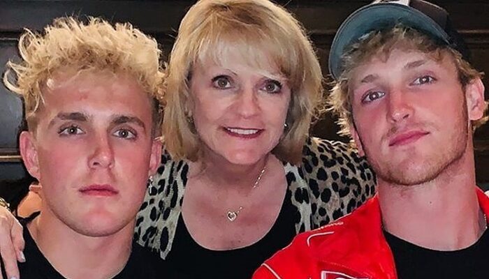 Jake Paul, Logan Paul et Pamela Stepnick