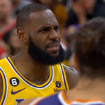 NBA – LeBron sauvagement tâclé sous la ceinture par deux stars : « Il n’a pas… »