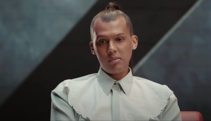 Stromae est pensif