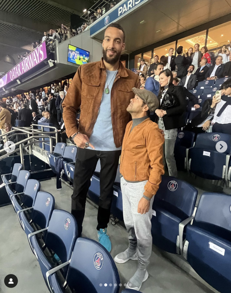 NBA - La photo virale de Rudy Gobert (2m16), immense à côté de Jamel ...