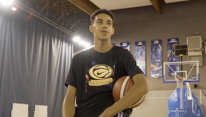 Nathan Soliman, 14 ans, prodige du basket français