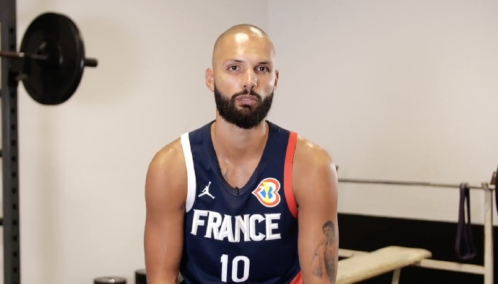Evan Fournier sous le maillot de l'équipe de France de Basket
