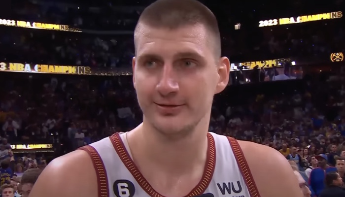 La superstar NBA des Denver Nuggets, Nikola Jokic