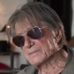 À 80 ans, Jacques Dutronc cash sur sa consommation d’alcool et de drogue : « Aujourd’hui, je…