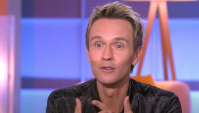 Cyril Féraud (38 ans) révèle son étrange habitude chez lui : « Je passe mon temps à…