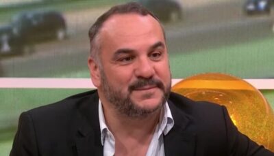 À 50 ans, la phrase sans pitié de François-Xavier Demaison sur sa femme : « J’ai l’impression de coucher avec…