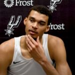 NBA – La grosse sortie d’un insider sur les Spurs : « En voyant Wemby, un ou deux joueurs vont…