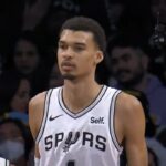 NBA – La séquence polémique des Spurs qui fait hurler : « Ils détestent vraiment Wemby »