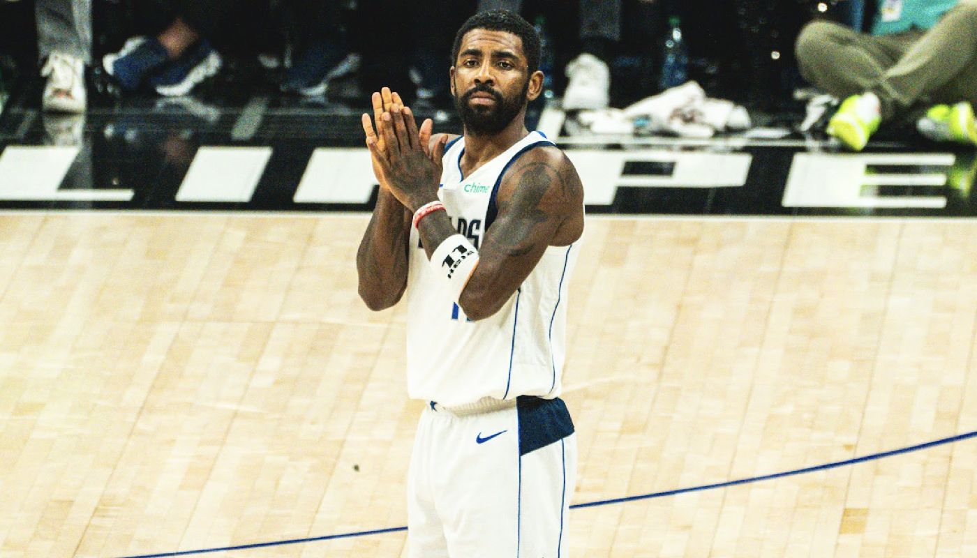 Kyrie Irving, joueur All-Star des Mavericks de Dallas en NBA