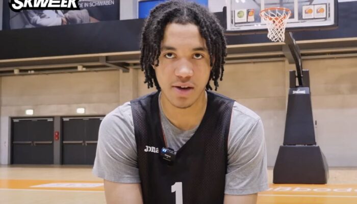 Le joueur NBA français des New York Knicks, Pacôme Dadiet