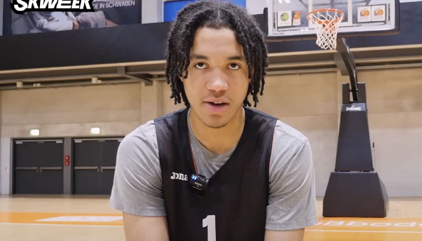 Le joueur NBA français des New York Knicks, Pacôme Dadiet