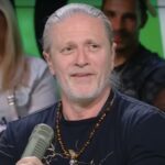 En 1999, l’énorme coup de gueule d’Emmanuel Petit contre les femmes : « La vérité, c’est qu’elles trompent ! »