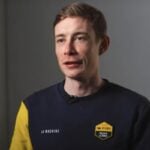 Actuellement en France, Jonas Vingegaard choque un jeune cycliste : « Il est réservé »