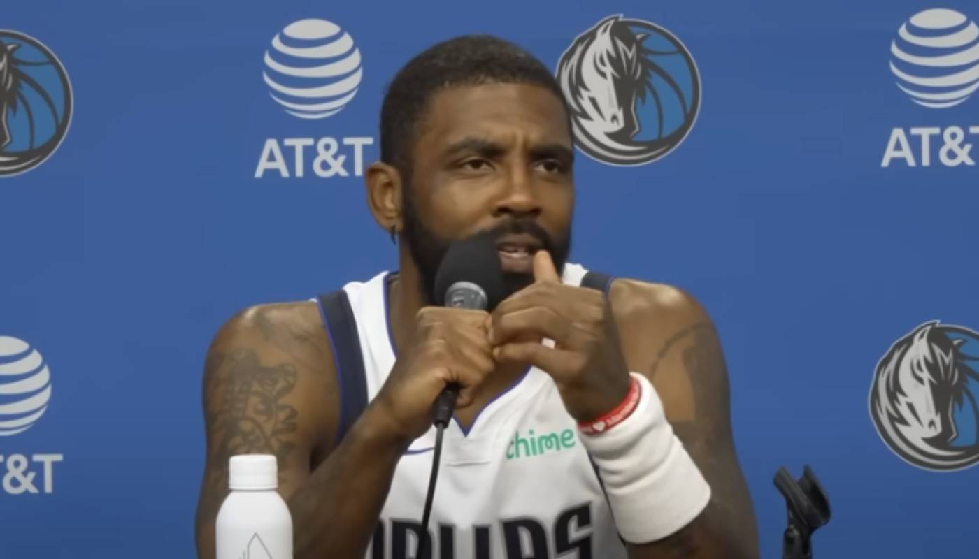 Kyrie Irving lors du Media Day pour les Mavericks