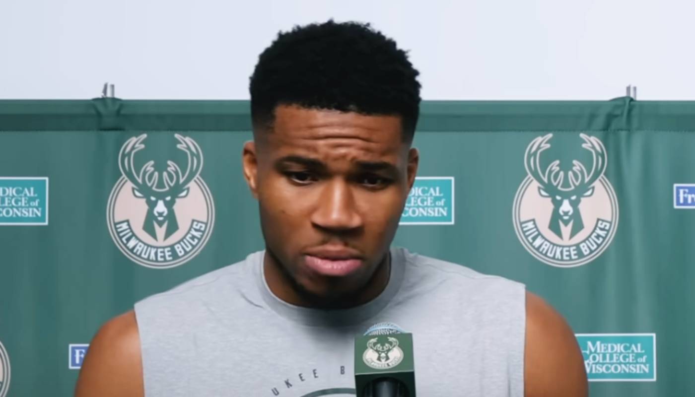 Giannis Antetokounmpo en interview pour les Bucks