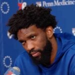 NBA – « Autant rester à la maison avec ma famille » : pourquoi Joel Embiid est agacé aux 76ers