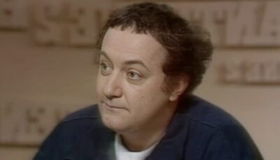 L&rsquo;avis assumé du fils cadet de Coluche sur la mort brutale de son père en 1986 : « C&rsquo;est un…
