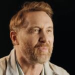 Baignant dans un milieu d&rsquo;excès, David Guetta (58 ans) très clair : « Une fois de temps en temps, je…